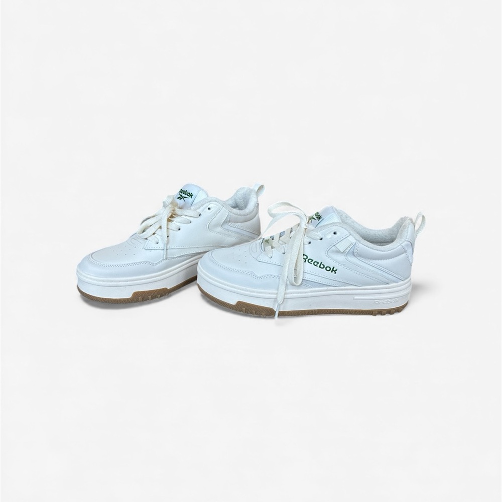 Reebok Women’s White and Green Platform Comfort Sneakers 8.5